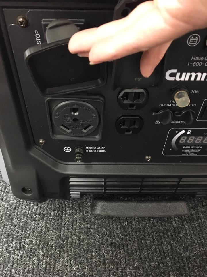 Cummins, Cummins P4500i 3700W/4500W Onan A058U955 Remote Start Gas Inverter Generator